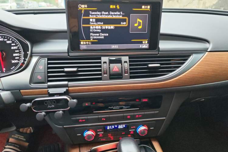 Used Audi A6L 2018 30th Anniversary Edition 30 FSI Style Model Audio And AC Panel