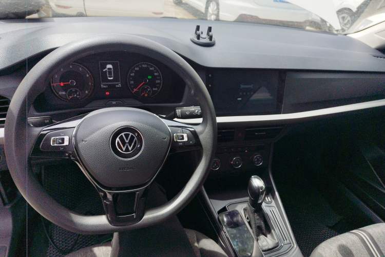 Used Volkswagen Lavida 2022 1.5L Automatic Fashion Edition
