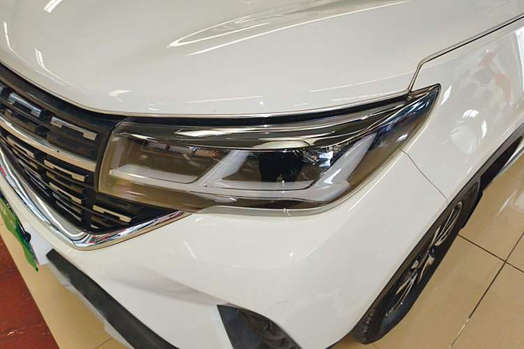 Used FORTHING T5 2022 Shengshi Edition 1.5T Automatic Dream Version Five Seats Left Front Headlight