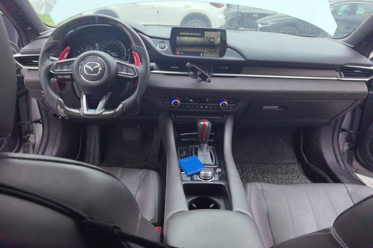 Used Mazda Atenza 2020 2.5L Sky Blue Prestige Edition Center Console