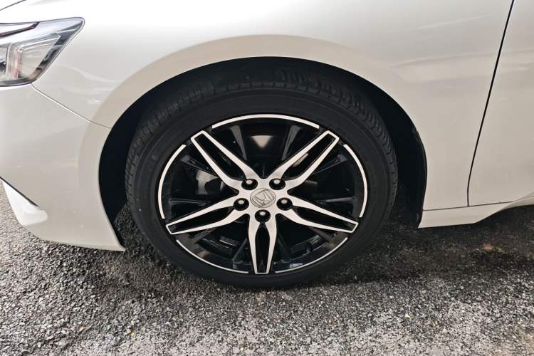 Used Honda Accord 2022 260TURBO Phantom Night · Prestige Edition Left Front Wheel Hub