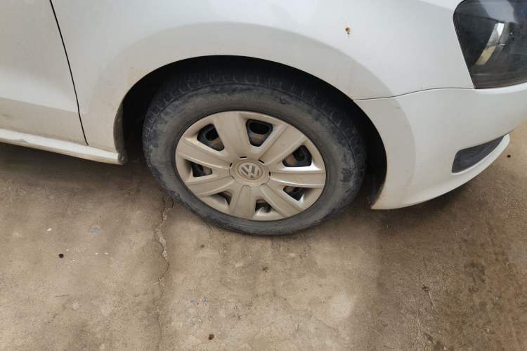 Used Volkswagen Polo 2013 1.4L Manual Fashion Edition
