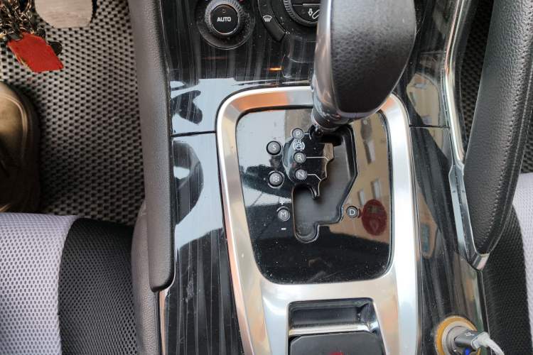 Used Peugeot 3008 2013 2.0L Automatic Trend Edition
