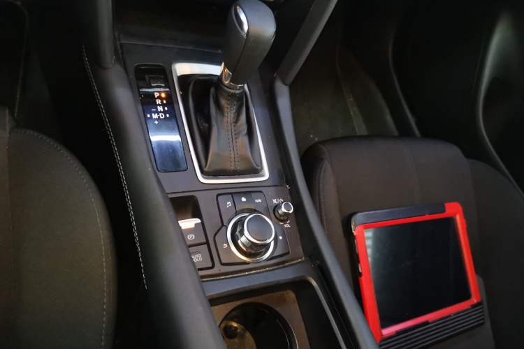 Used Mazda CX-4 2021 2.0L Automatic Two-Wheel Drive Blue Sky Exploration Edition Gear Lever