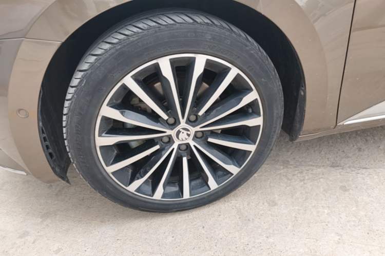 Used Skoda Superb 2016 TSI330 DSG Smart Drive Edition
