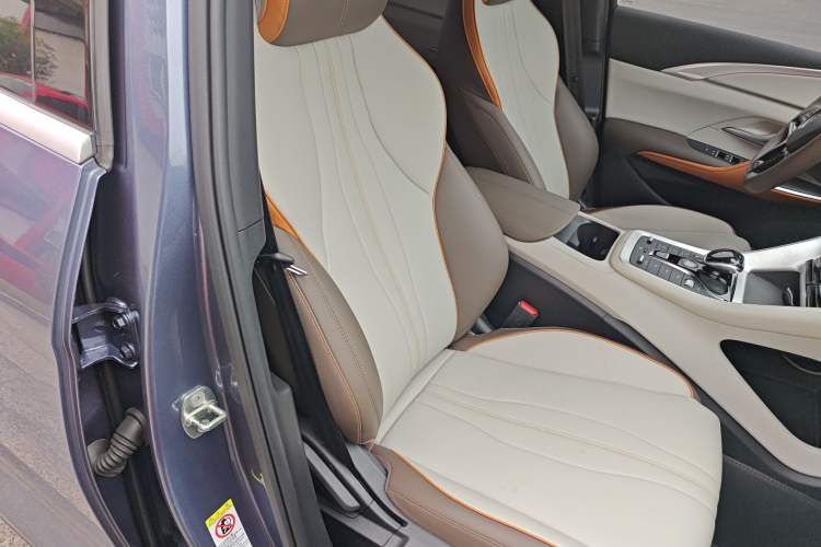 Used BYD Song Pro New Energy 2023 Champion Edition DM-i 110KM Beyond Model Right Front Seat