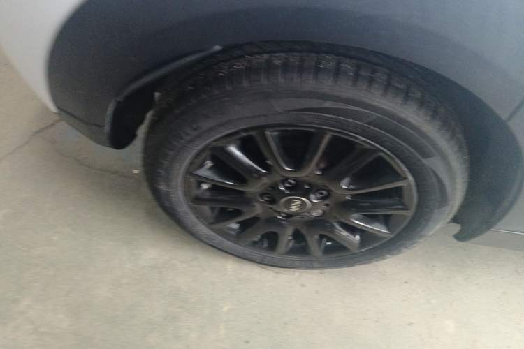 Used MINI 2016 1.5T COOPER Five-Door Edition Right Rear Wheel Hub