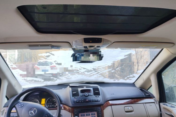 Used Mercedes-Benz Viano 2011 2.5L Navigator Edition