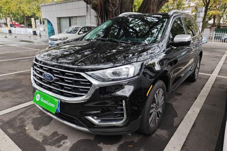 Used Ford Edge 2022 PLUS EcoBoost 245 Four-Wheel Drive Platinum Edition 7-Seater