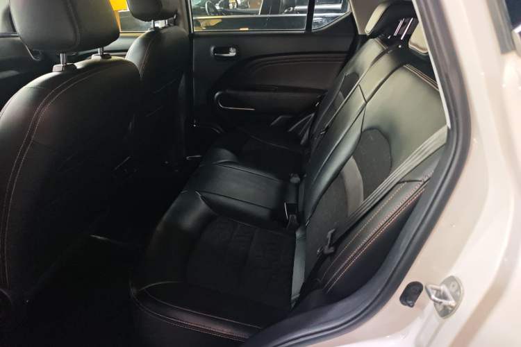 Used GAC Trumpchi GS3 2019 235T Automatic Elite Edition Left Rear Seat