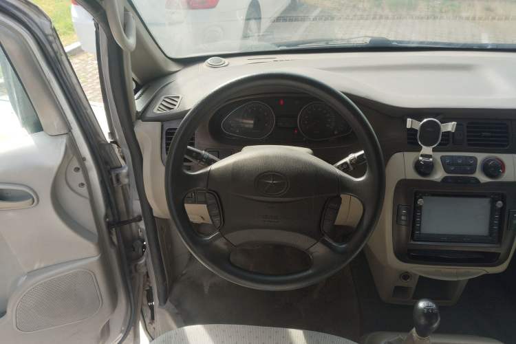 Used JAC Group Refine 2011 2.4L Government Procurement Version Manual Luxury Trim
