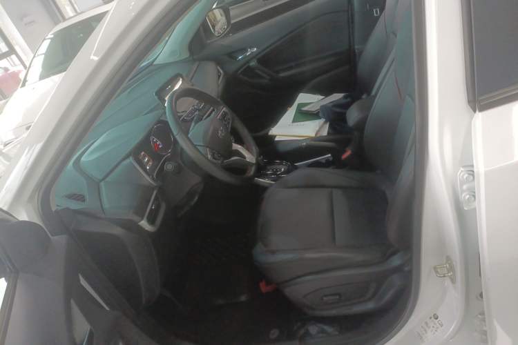 Used Chevrolet Trax 2021 Redline 335T CVT Top-Tier Model China VI Standard