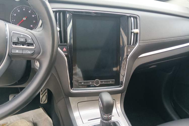 Used Roewe RX5 2016 20T Two-Wheel Drive Automatic Internet Smart Edition