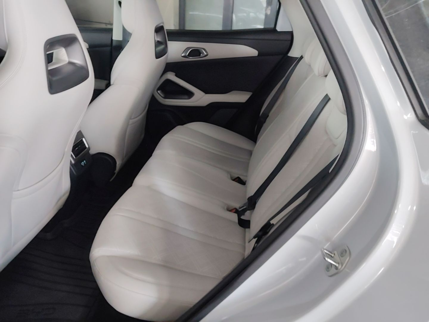 BYD Yuan UP 2025 Intelligent Driving Version 401 KM Dynamic Edition — снимка 20