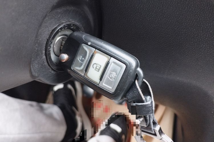 Used Dongfeng Fengon 370 2016 1.5L Manual Elite Home Edition 7-Seater Vehicle Key