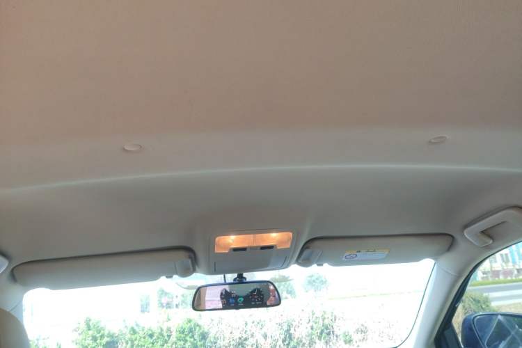 Used Toyota Highlander 2015 2.0T Two-Wheel Drive Elite Edition 5 Seats Headliner