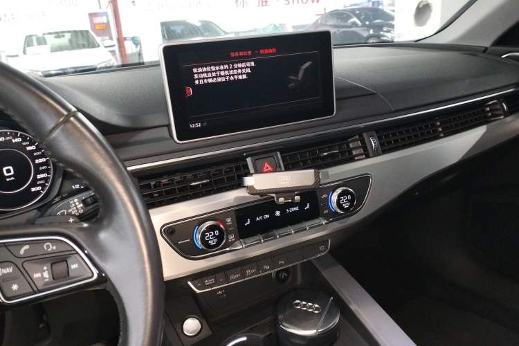 Used Audi A4L 2019 40 TFSI Fashion Version China V
