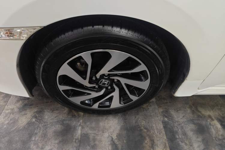 Used Honda Civic 2016 220TURBO CVT Luxury Edition Left Front Wheel Hub