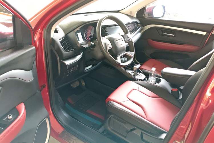 Used Haval H2s 2017 Red-Label 1.5T Dual-Clutch Elite Model
