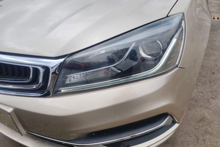 Used Geely Auto Emgrand 2018 1.5L CVT Upward Connect Edition Left Front Headlight