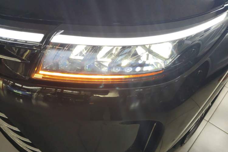 Used Hima AITO M7 2022 1.5T Rear-Drive Comfort Edition Left Front Headlight