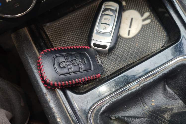 Used Dongfeng Fengon 580 2016 1.5T Manual Luxury Edition
