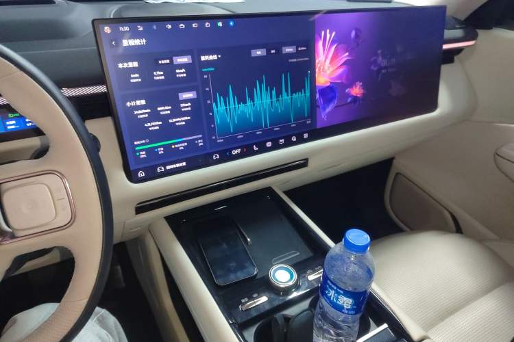 Used Lynk & Co 900 2025 2.0T Ultra