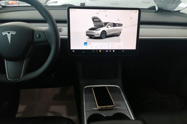 Used Tesla Model Y 2023 Long-Range All-Wheel-Drive Version
