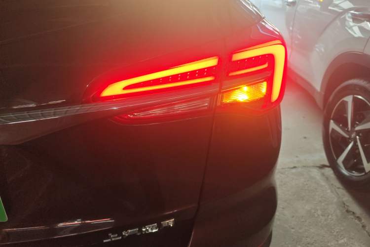 Used Buick Envision 2020 20T Two-Wheel Drive Elite Version
