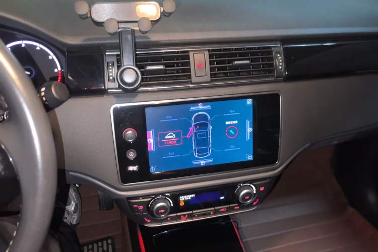 Used Qoros 3 2014 Sedan 1.6T Automatic ZhiZhen Model
