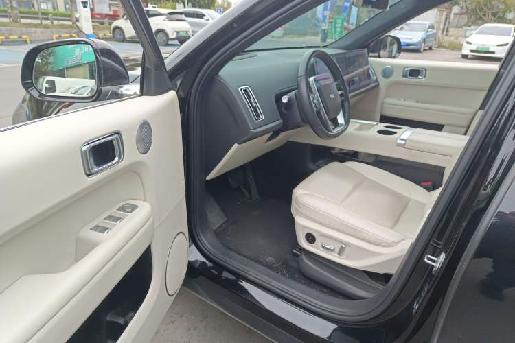 Used Li Auto L6 2024 Pro Model
