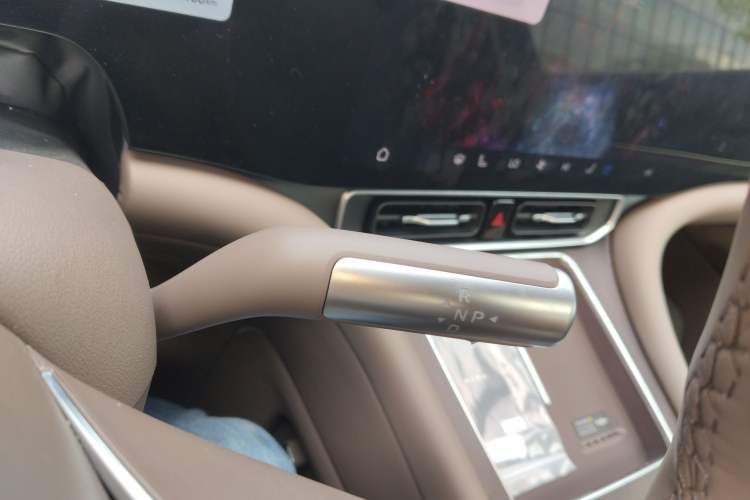 Used Hima AITO M9 2025 Extended-Range Ultra Version 52 kWh 6-Seater