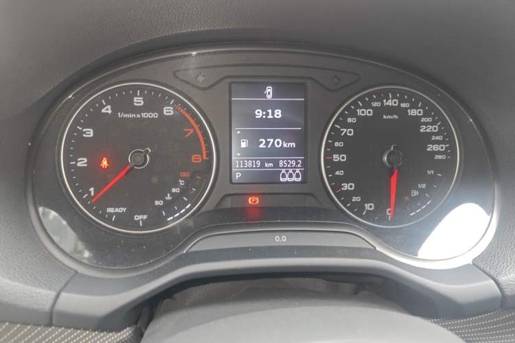 Used Audi Q2L 2018 35 TFSI Launch Exclusive Edition China VI Odometer Close Up