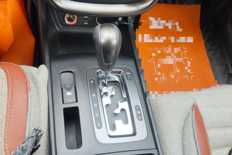 Used Bestune X80 2013 2.0L automatic comfort version Gear Lever