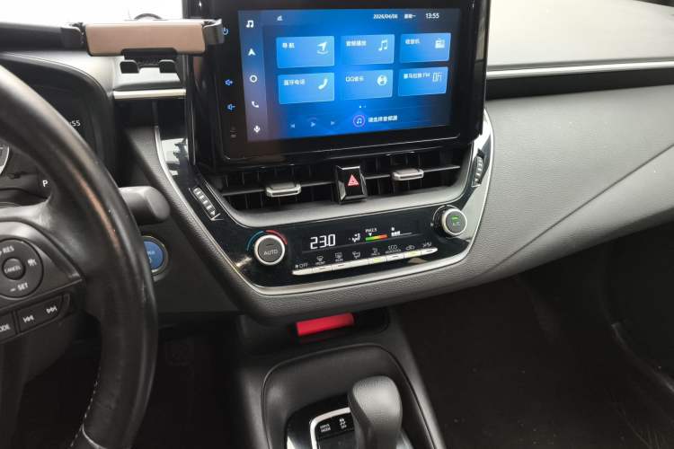 Used Toyota Levin 2022 Dual-Engine 1.8H E-CVT Luxury Edition Audio And AC Panel