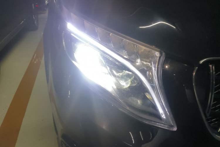 Used Mercedes-Benz Vito 2021 2.0T Elite Version 7 Seats