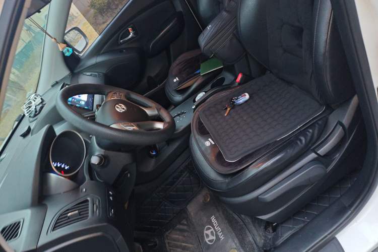 Used Hyundai ix35 2015 2.0L Automatic 2WD Smart Version China V Standard