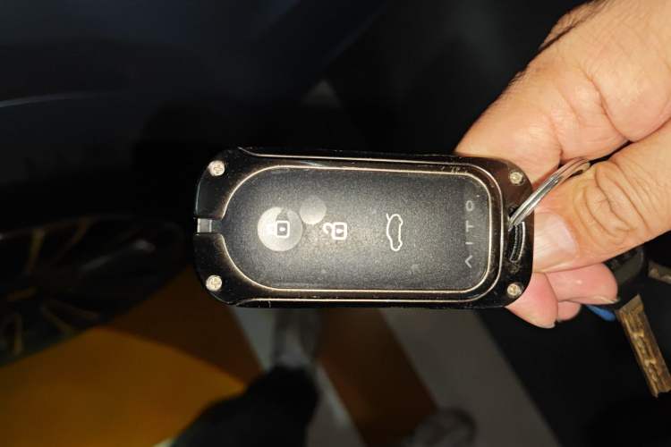 Used Hima AITO M7 2024 1.5T Intelligent Driving 4WD Max Edition 5 Seats Vehicle Key