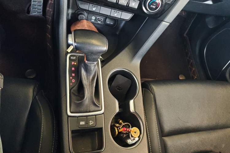 Used Kia KX5 2016 1.6T Automatic Two-Wheel Drive DLX
