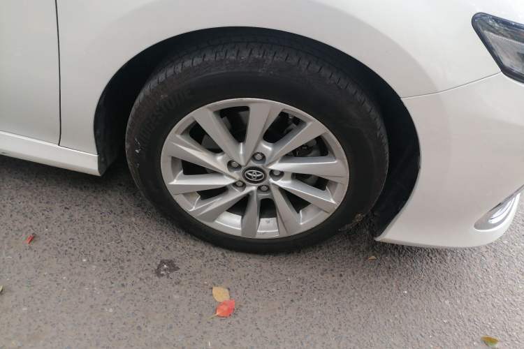Used Toyota Camry 2021 2.0G Luxury Edition Right Front Wheel Hub