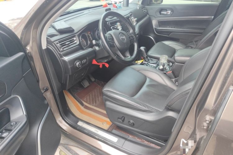 Used Jeep Grand Commander 2018 2.0T Four-Wheel Drive Enjoyment Version China V
