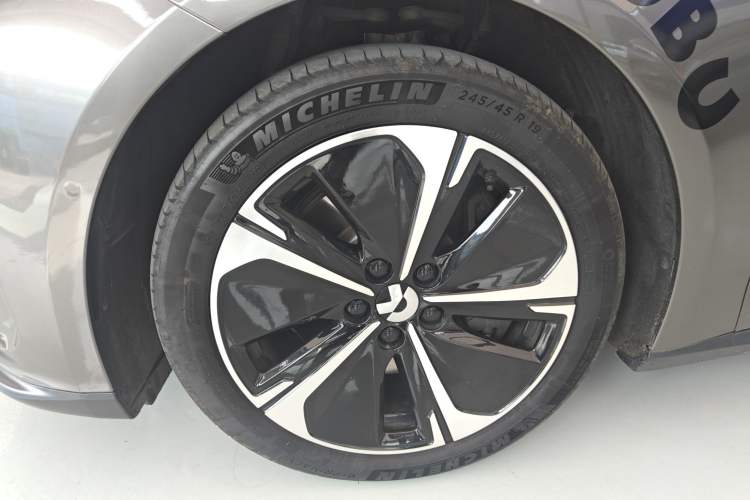 Used Nio ET5T 2024 75kWh Touring Left Front Wheel Hub