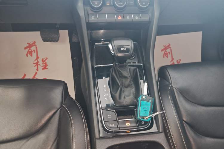 Used Skoda Kodiaq 2018 Facelifted TSI330 5-Seater Two-Wheel-Drive Luxury Enjoyment Edition Gear Lever