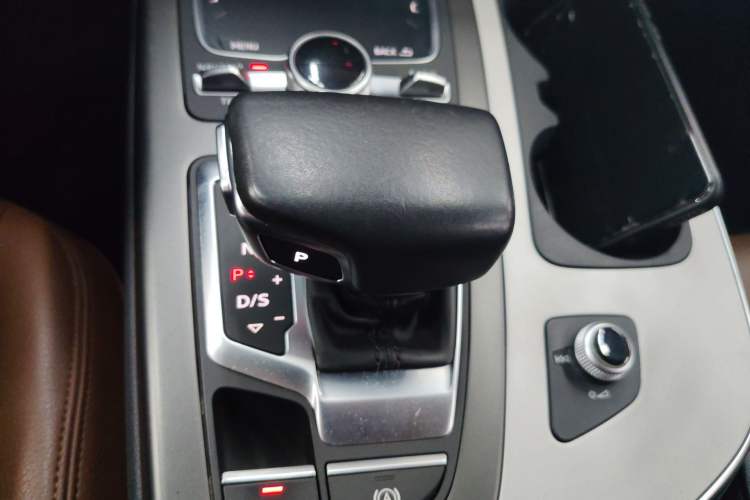 Used Audi Q7 2016 45 TFSI Technology Edition
