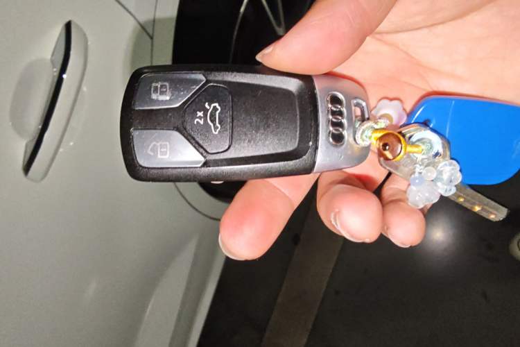 Used Audi Q5L 2020 Updated 40 TFSI Prestige Fashion Edition
