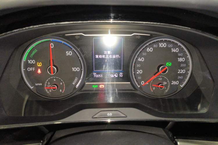 Used Volkswagen Passat New Energy  Odometer Close Up