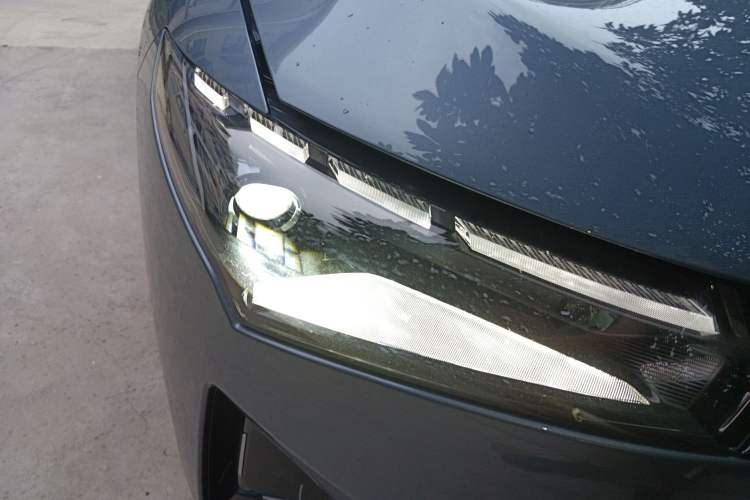 Used XPeng P5 2021 460G+ Right Front Headlight