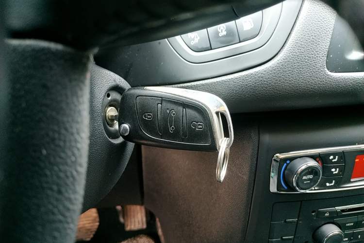 Used Citroen C5 2014 1.6T Automatic Luxury Model Vehicle Key