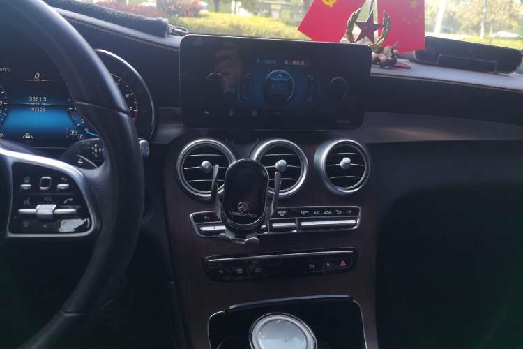 Used Mercedes-Benz GLC 2020 Facelift GLC 300 L 4MATIC Dynamic Edition
