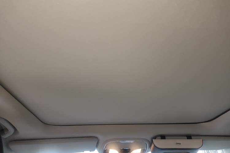 Used Jeep Cherokee 2017 2.0L Superior Edition Headliner